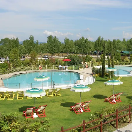 Club Del Sole Viareggio Family Collection Torre del Lago Puccini